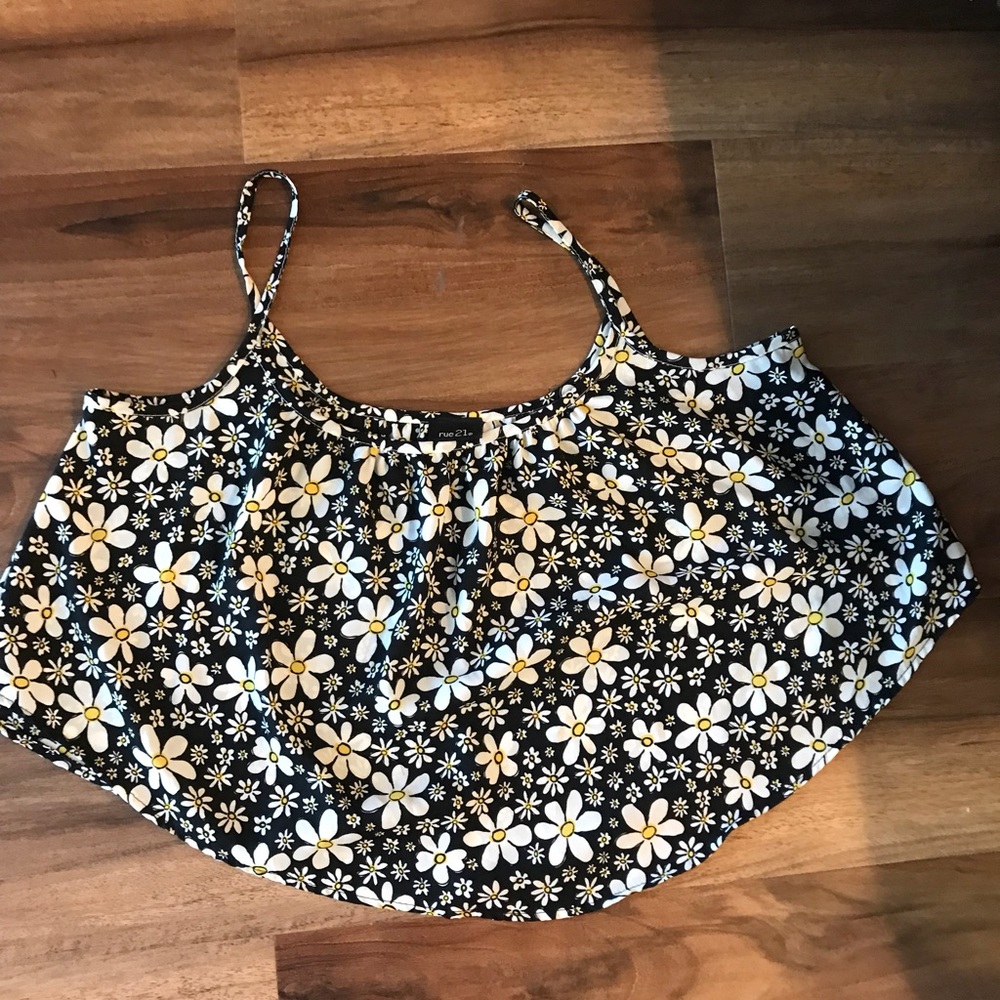 Rue 21 cute crop top